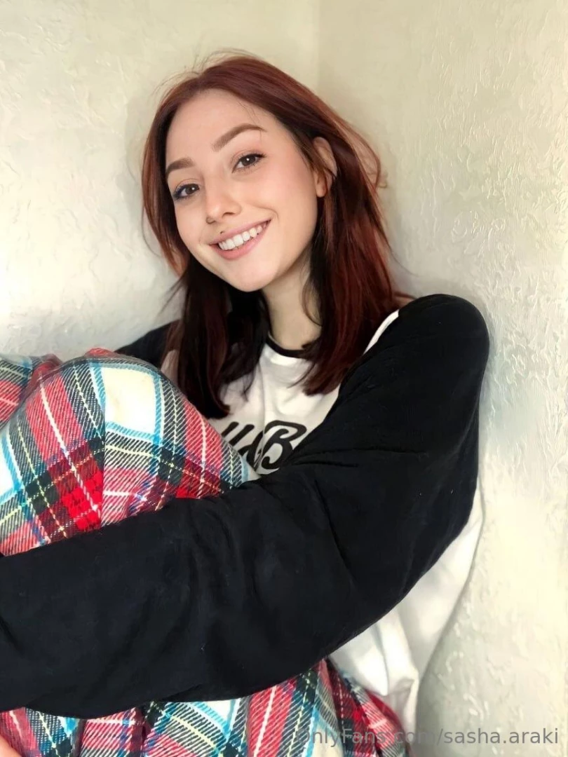 Coraline_sexy her coraline_sexy mouth and pussy is soaking wet and hot part 60 