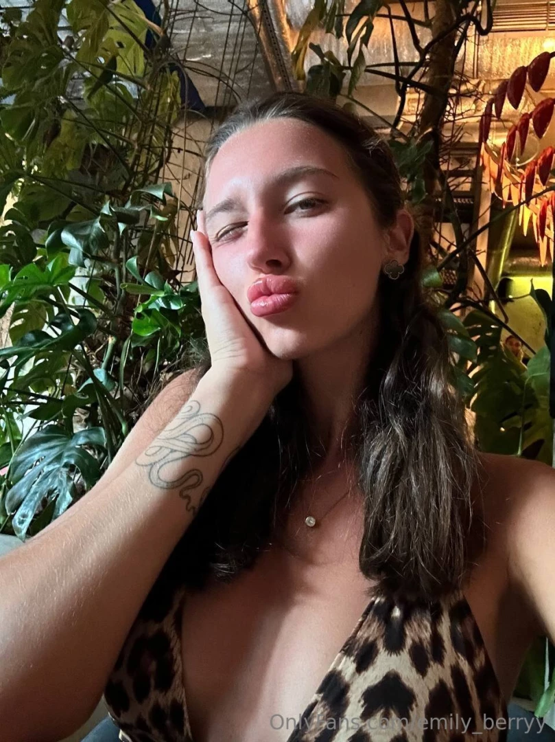 My favorite time of year is summer i love the wonderful warm sun and 