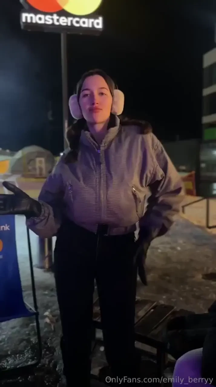 A few more facts about me i can start dancing in the middle of the 