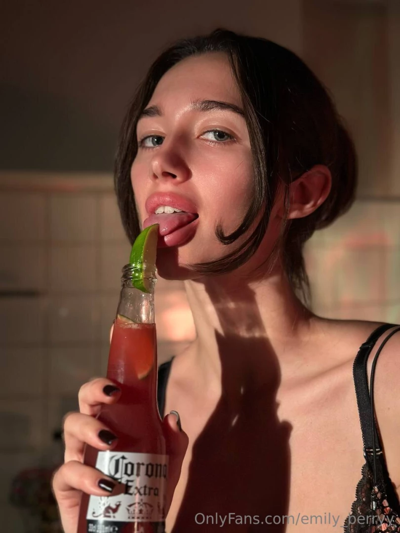 You know my naughty tongue is capable of many things would you like me 