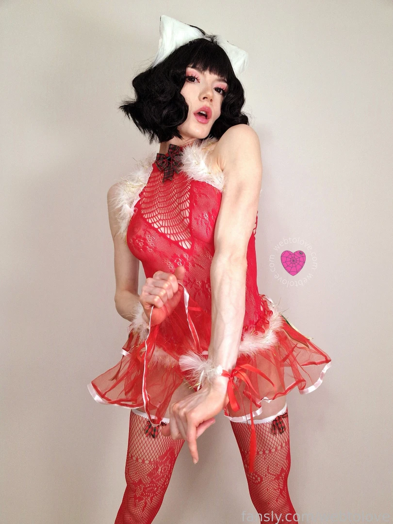 Feel the christmas spirit through my photo as well as my desire to part 2 