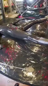 Clip 0019 rubber drone in trouble