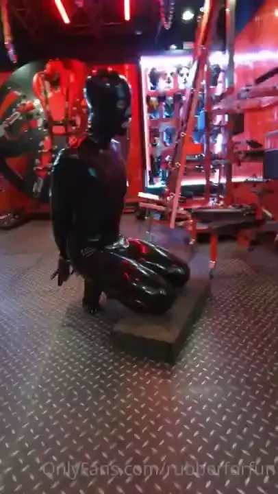 Clips 0058 sucking machine 