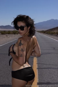 You see me walking down the road like this in the desert wyd part 3