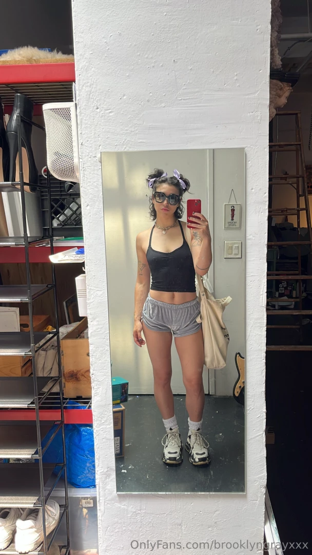 Do u like my outfit today part 1 