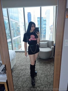 Guess who s feeling a little naughty