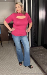 Not often do i post any pictures of just me in my day-to-day life so part 6