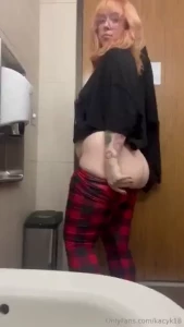 I just wanted to show off my booty