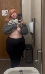 Streaming tonight at 10 pm what should i wear