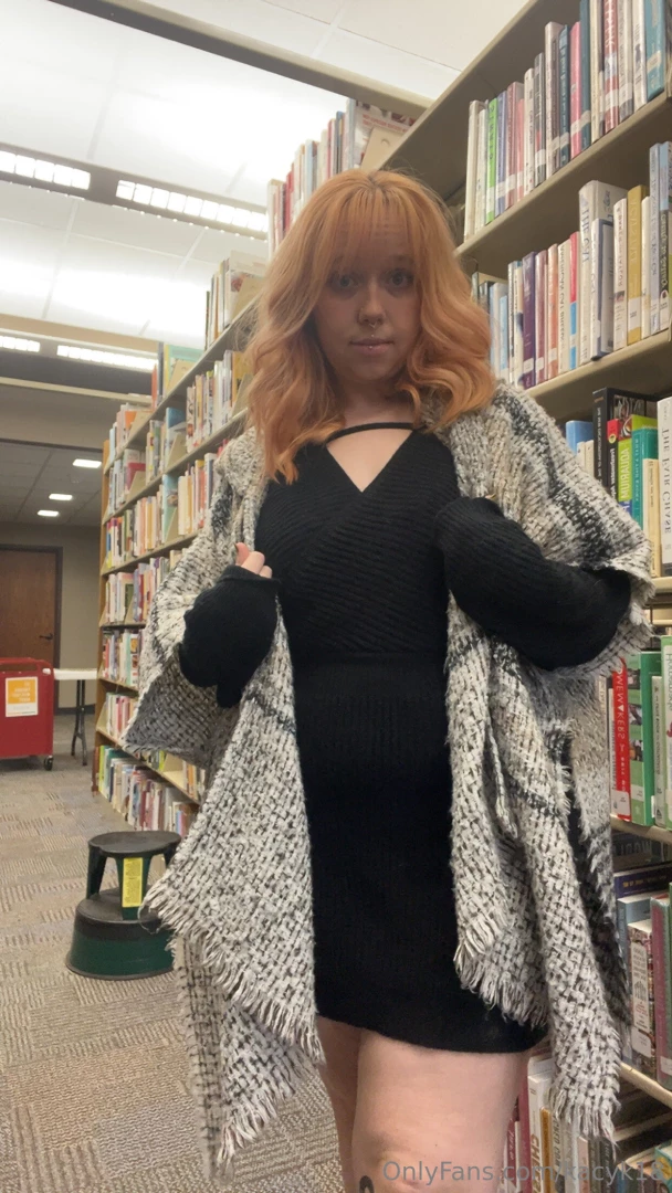 Sexy librarian fit 