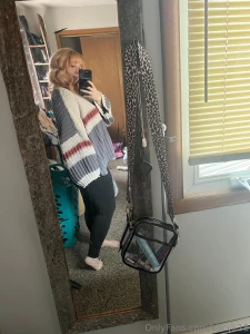 I ve got a date tonight which outfit should i wear