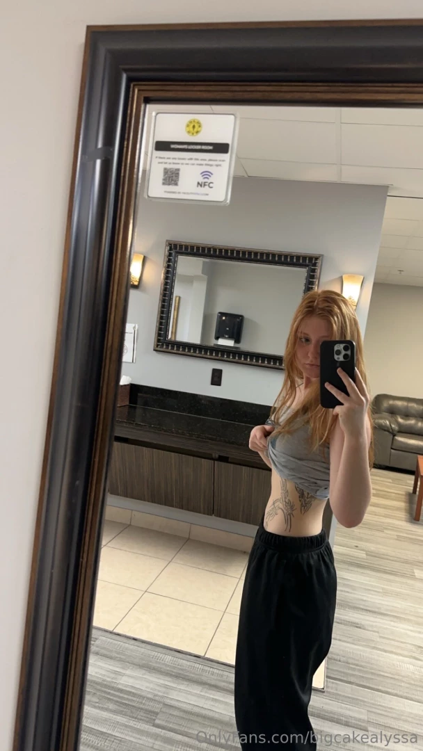 Dm me if you wanna see me naked part 1 