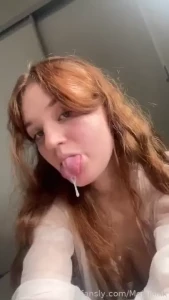 Imagine this is your cum want to see me doing this with a real load