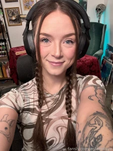 Hope you re having an amazing day selfie altgirl blueeyes allnatural