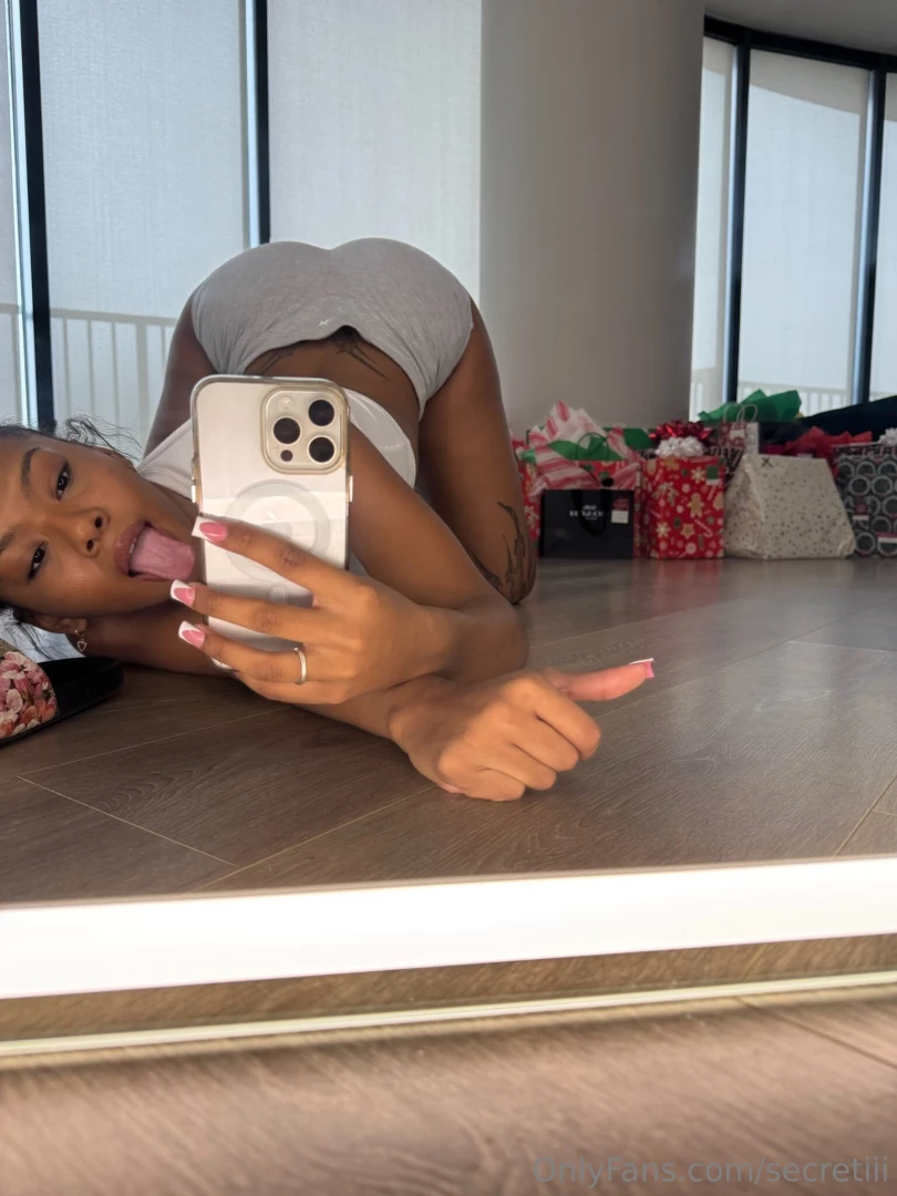 What you doing if you find me under your xmas tree 