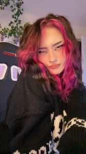 Randomly dumps a bunch of random selfies and nudes from my gallery part 4