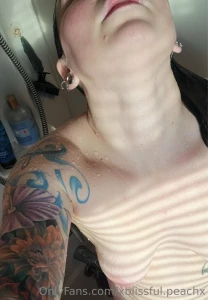 I love the sun kissing my skin in the morning before a shower part 4