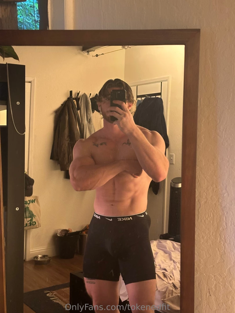 Finally back going to have some good content for yall soon 