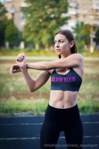 Ready for a run but in these tight tights i feel like the attention