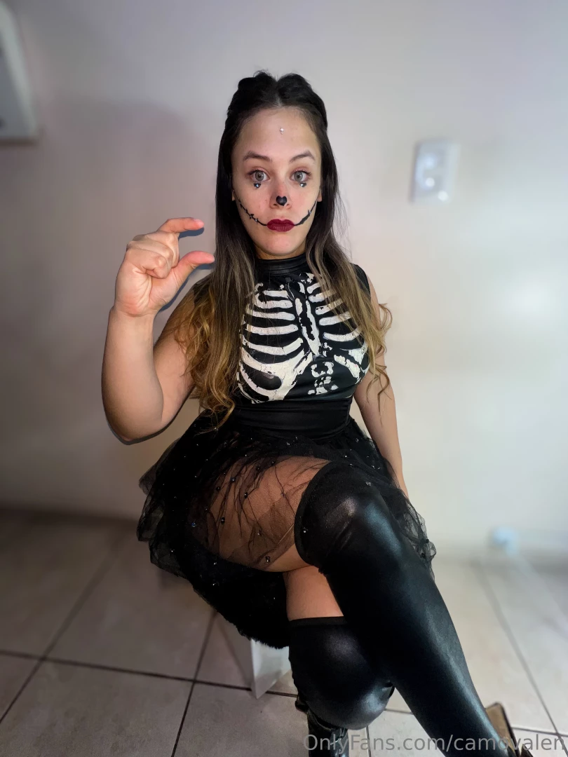 Hello loser how would you like to be humiliated this halloween night 