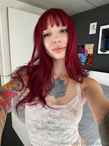 Morning fanfact i don t understand how people can live without socks i