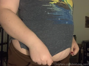 Can barely see past my titties much less my belly