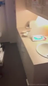 Iamcaramella und ich waren in berlin im spital und haben nen clip