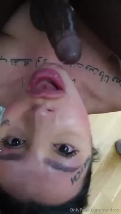 Kleiner facefuck und fick mit sexynalaa musste 2x abspritzen 