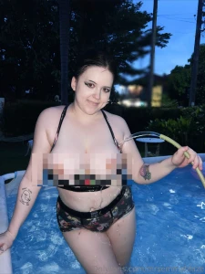 14 december - watch me enjoy a big j topless and twerk in my pool