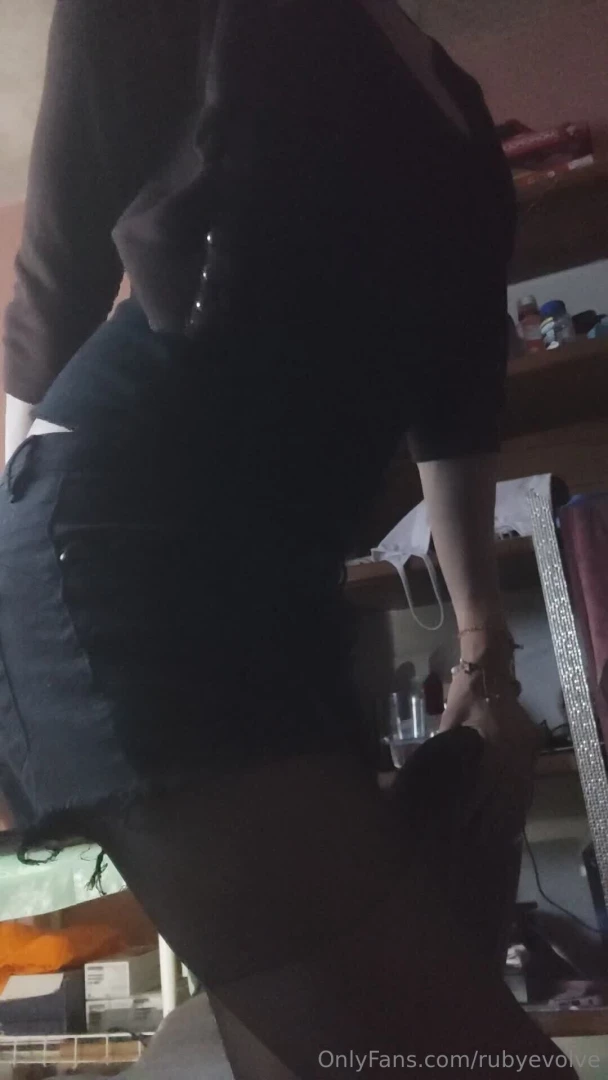 Unas fotos casuales pero un tanto picantes part 1 