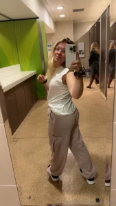 Outfit i wore and i only ended up getting some cute pink joggers so