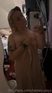 Felt cute after shower anyone happy to see me post again