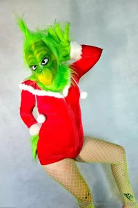 Merry christmas hope you all have a fabulous day