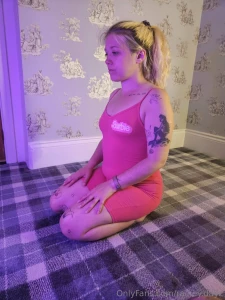 I don t like my face or body in these but some night time yoga enjoy part 2