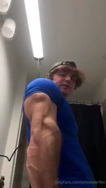 Getting ready for a date with the weights tonight get ready 