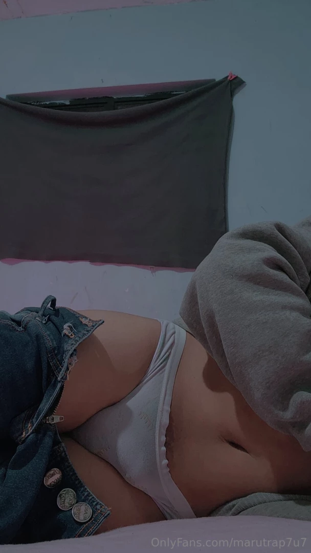 Mi padre me hizo usar las bragas de mi hermana debajo de mi ropa part 7 