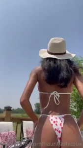 Like this if i should make some topless content