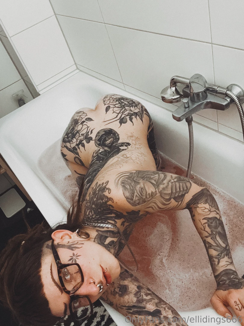 New year same naughty me little video i did in the bathtub today is 