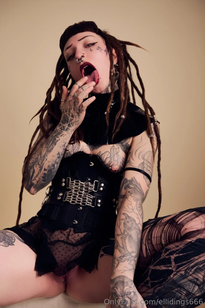 Ready for some sweet pussy pictures by taste_of_taboo_berlin part 11 