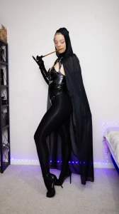 Autumn comes and we go straight to witch vibes d part 3