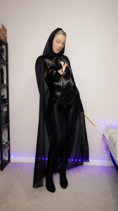 Autumn comes and we go straight to witch vibes d part 5