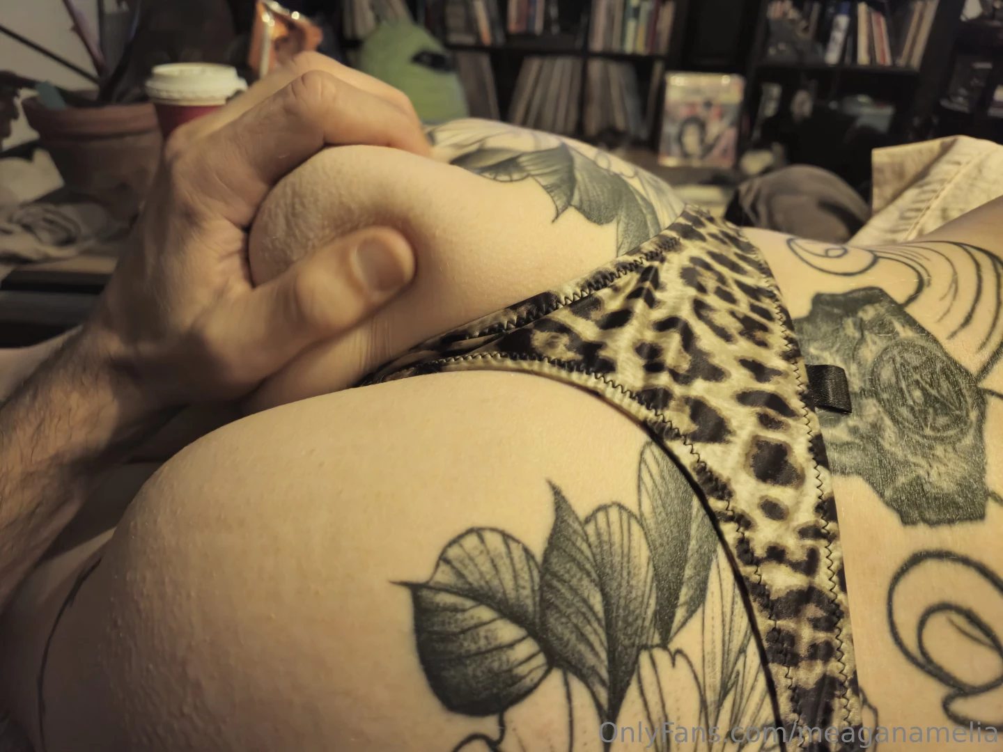 B g photos bum squeeze part 1 