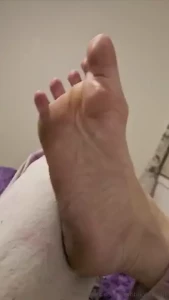 I absolutely ruin socks i hope you like my sweaty feet off to the bath part 3