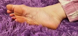 I absolutely ruin socks i hope you like my sweaty feet off to the bath