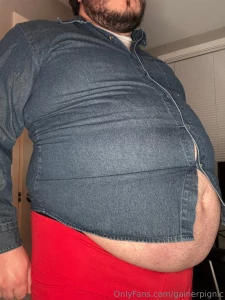 He s gonna blow surprised this 2xl still fits me