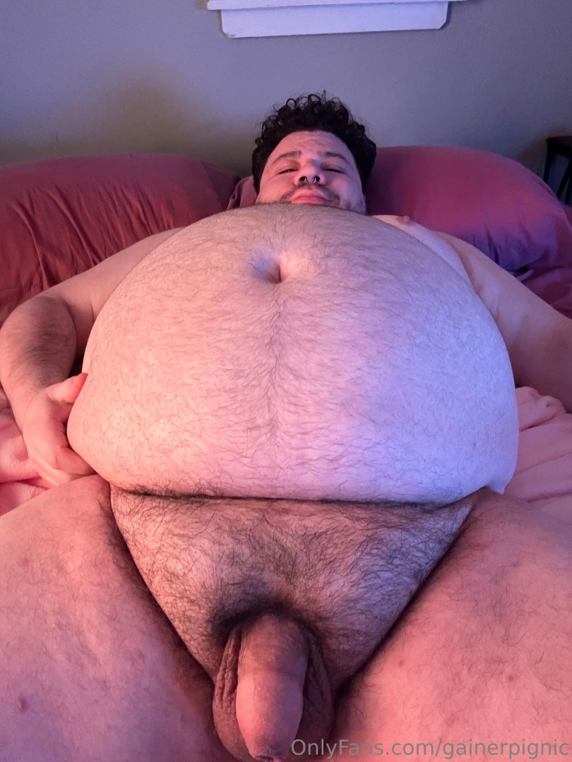 Bedbound pig reveling in the angle of looking like a superchub too fat part 3 