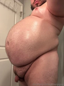Behind the scenes of my messy eating oiled up belly play video really part 1