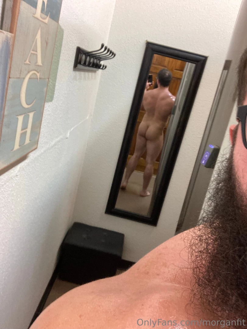 If your tongue is long enough you could eat my ass out 
