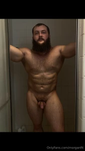 I m all done with my shower little tight in here do you think you ll part 3