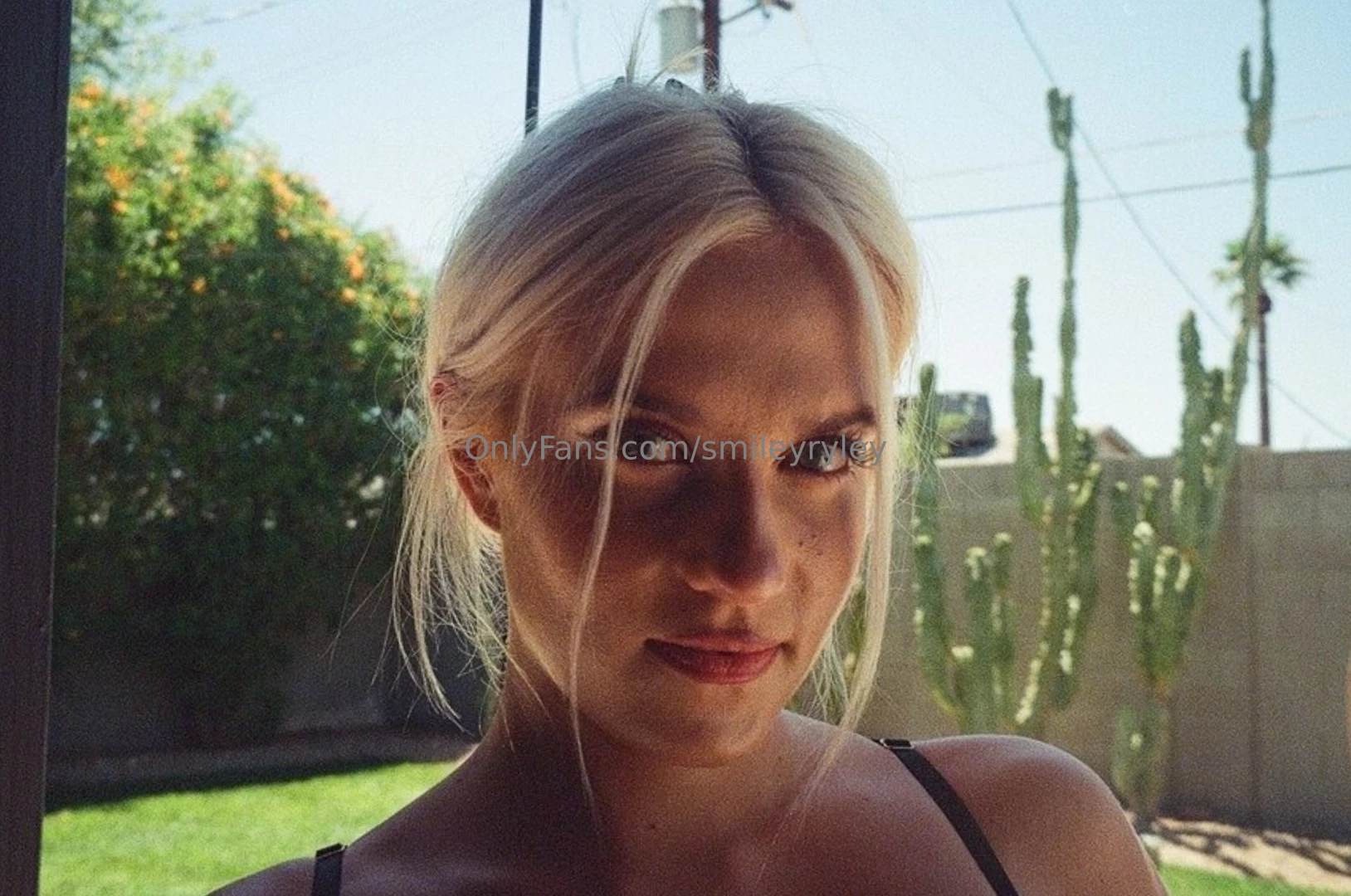 Babe would you rather have sex while blindfolded or handcuffed watch 